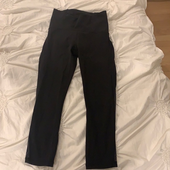 lululemon athletica Pants - Lululemon crop leggings